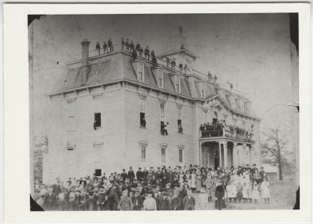 Old High School with students, Russellville, Ark.